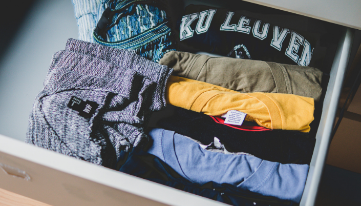 How to pack clothes