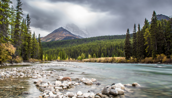 Long Distance Hiking Trails in Canada