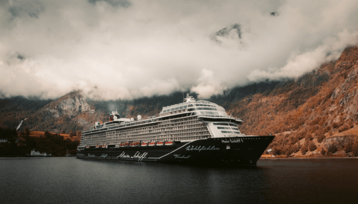 mainstream cruises